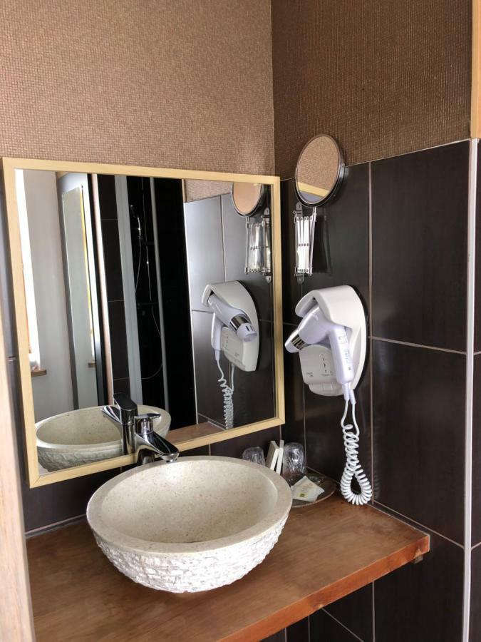 Logis L'Hotel D'Arc Arc-sur-Tille 外观 照片